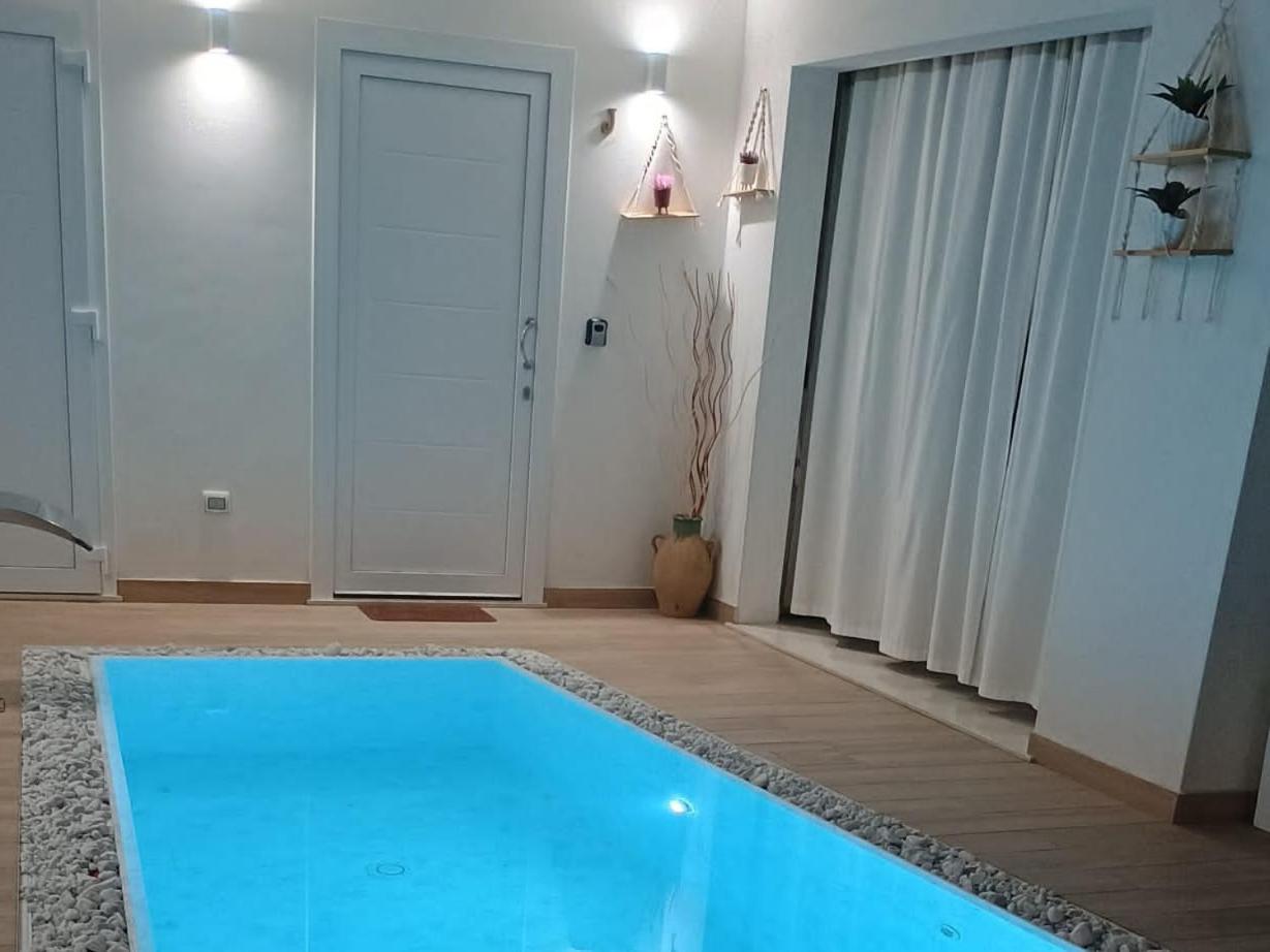 Lux Bed & Breakfast ตาเวียโน ภายนอก รูปภาพ